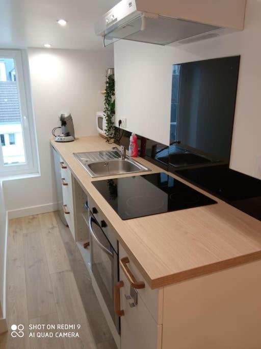 Appartement Industriel แชร์บูร์ก อ็อง กงต็องแต็ง ภายนอก รูปภาพ